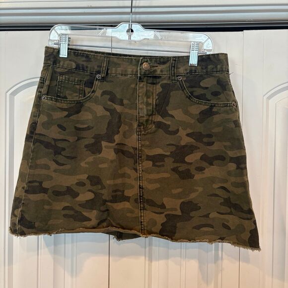 Mud‎ Pie Camo Jean Mini Skirt - Picture 1 of 5